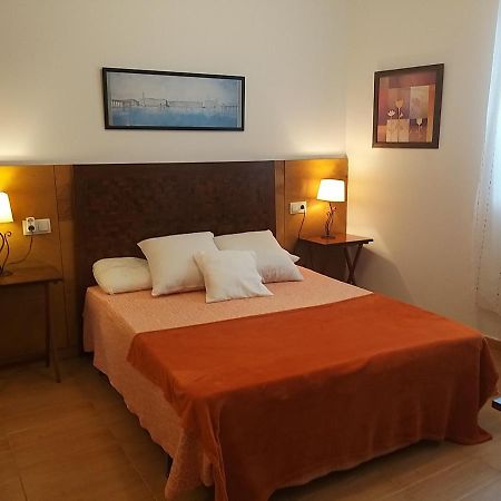 Apartamento Con Pequeno Jardin En El Centro 费罗尔 外观 照片