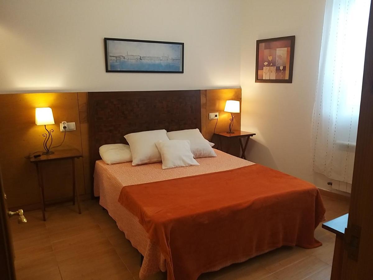Apartamento Con Pequeno Jardin En El Centro 费罗尔 外观 照片